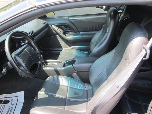 Used 1996 Chevrolet Camaro Z28 RWD image 10