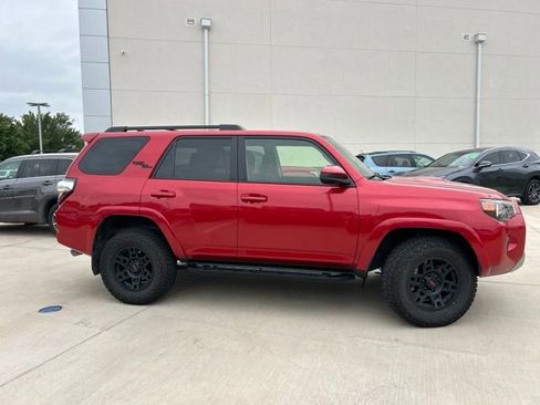 Used 2023 Toyota 4Runner TRD Off-Road AWD/4WD image 2