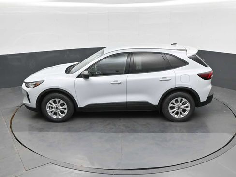Used 2025 Ford Escape Active w/ Cold Weather Package FWD image 15