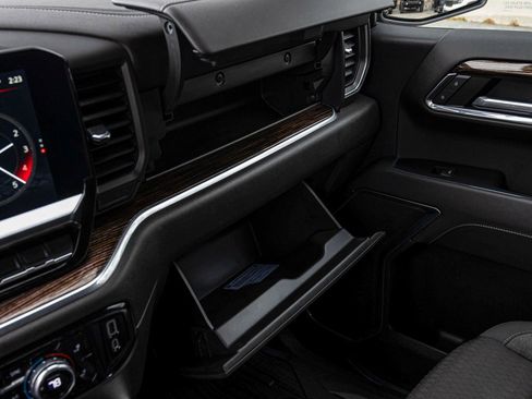 Used 2023 GMC Sierra 1500 Elevation image 19