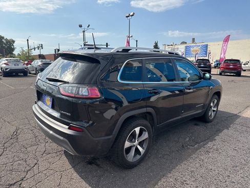 Used 2021 Jeep Cherokee Limited w/ Elite Package image 11
