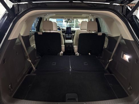 Used 2021 Ford Explorer Platinum w/ Equipment Group 601A image 25