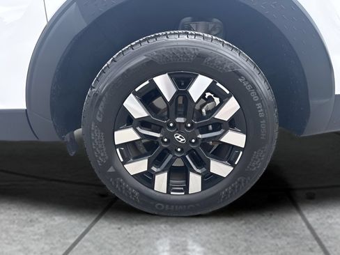 Used 2025 Hyundai Santa Cruz SEL FWD image 30