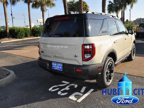 New 2025 Ford Bronco Sport Outer Banks w/ Outer Banks Tech Package+ image 5
