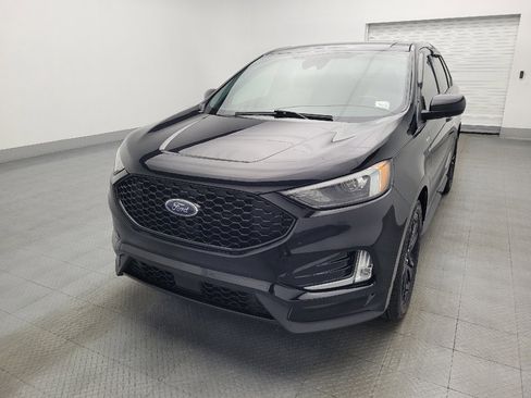 Used 2022 Ford Edge ST-Line w/ Class II Trailer Tow Package image 15