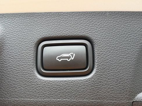 Used 2024 Hyundai Palisade SEL w/ Premium Package AWD/4WD image 8