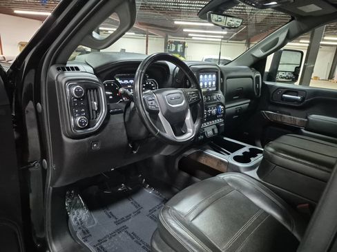 Certified 2023 GMC Sierra 3500 Denali w/ Denali Ultimate Package AWD/4WD image 11