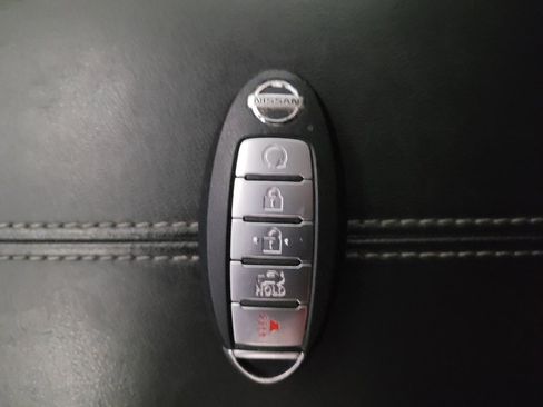 Used 2022 Nissan Sentra SV FWD image 32