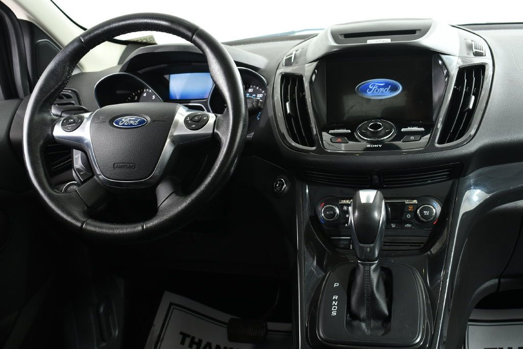 Used 2016 Ford Escape Titanium AWD/4WD image 8