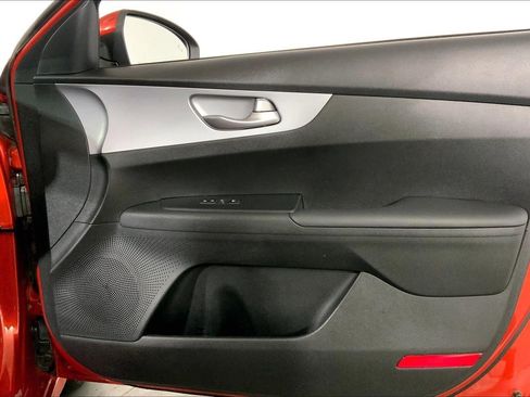 Certified 2024 Kia Forte LXS w/ LXS Technology Package image 25