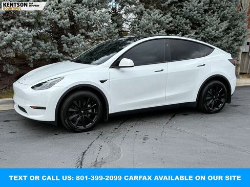 Used 2024 Tesla Model Y Long Range image 1