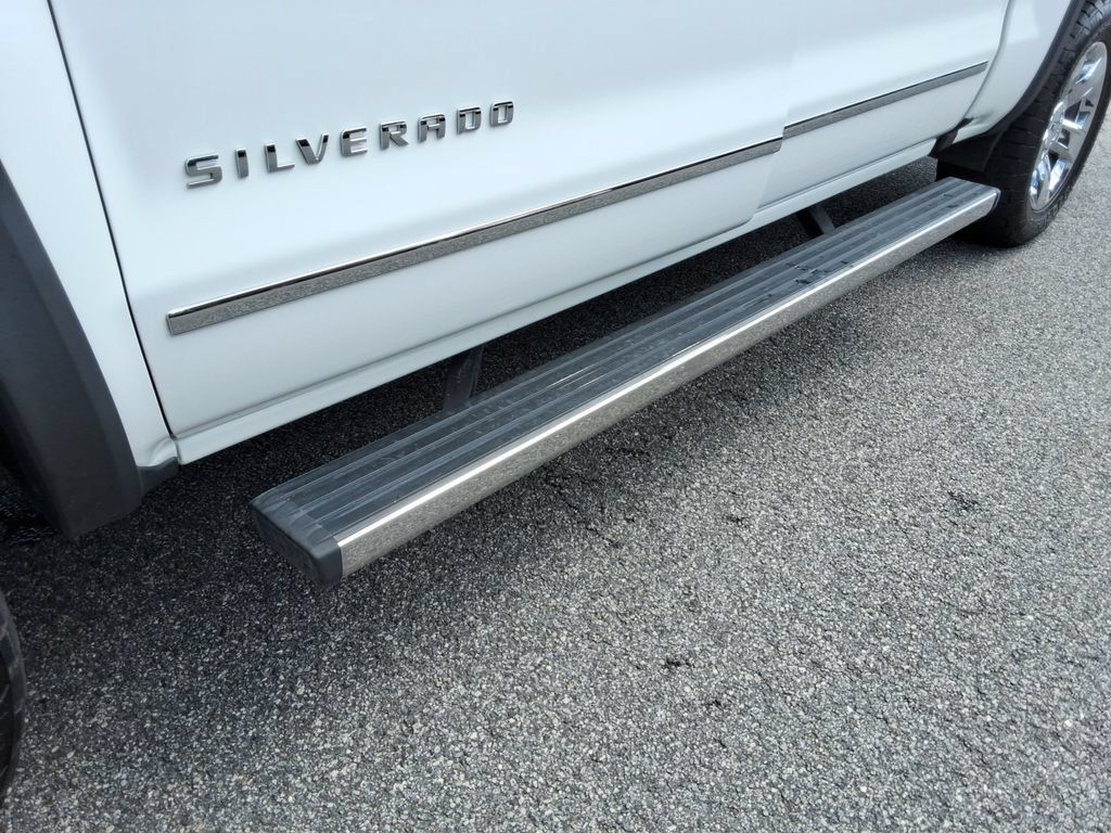 Used 2018 Chevrolet Silverado 1500 LTZ w/ Sport Package AWD/4WD image 11