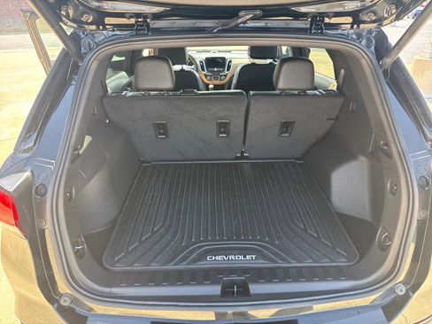 Used 2024 Chevrolet Equinox Premier image 10