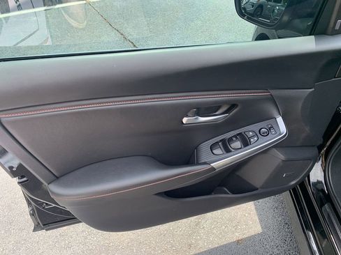 Used 2024 Nissan Sentra SR w/ SR Premium Package FWD image 19