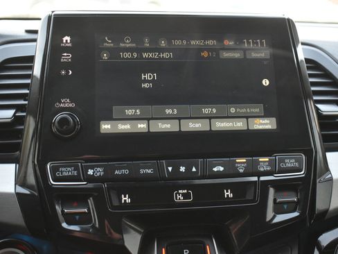 Used 2024 Honda Odyssey Touring image 29