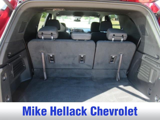 Used 2026 Chevrolet Traverse LT FWD image 17