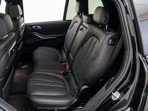 New 2026 BMW X7 xDrive40i image 19