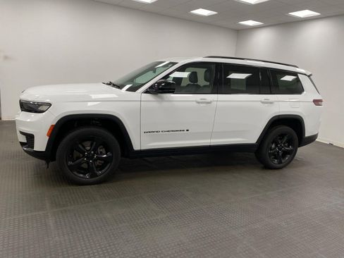 Used 2021 Jeep Grand Cherokee L Laredo AWD/4WD image 9
