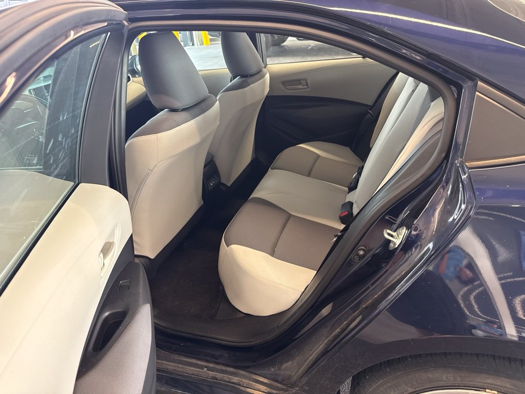Used 2023 Toyota Corolla LE w/ Carpet Mat Package (TMS) FWD image 6