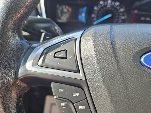 Used 2017 Ford Fusion Titanium FWD image 19