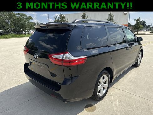Used 2017 Toyota Sienna LE image 30