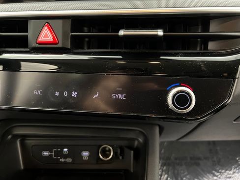 Used 2025 Kia K5 LXS image 46