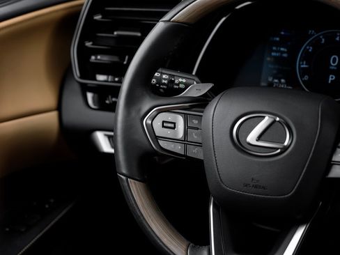 Used 2023 Lexus RX 350 Premium image 27