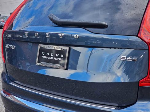 Certified 2024 Volvo XC90 B6 Ultimate w/ Protection Package Premier image 23