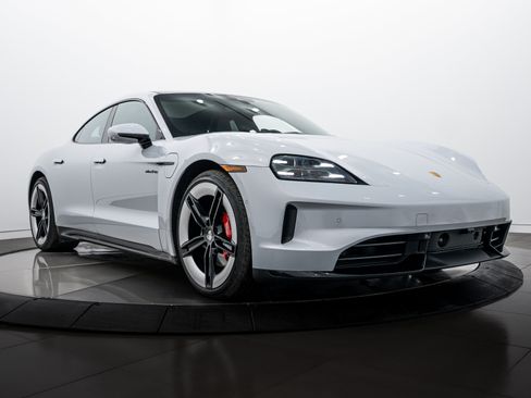 Certified 2025 Porsche Taycan 4S image 9