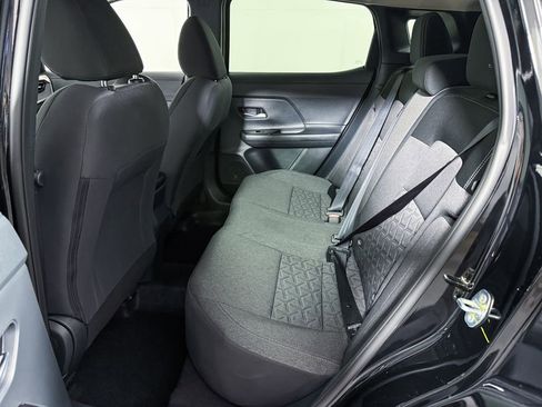 Certified 2025 Nissan Kicks SV image 33