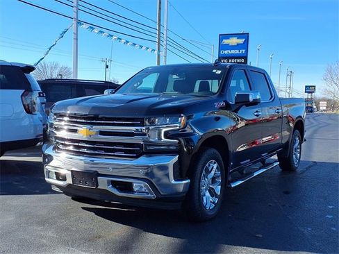 Used 2022 Chevrolet Silverado 1500 LTZ image 5