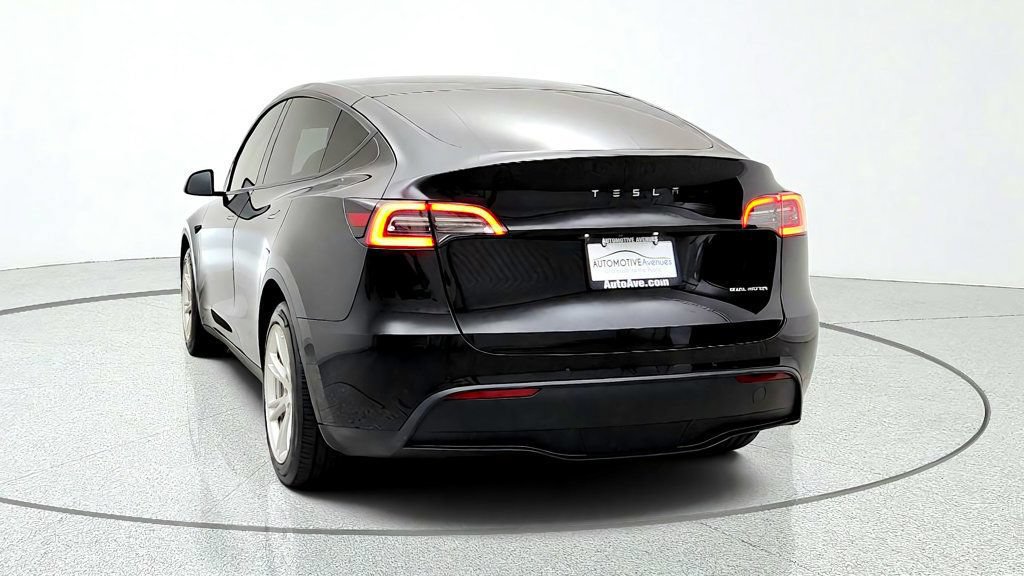 Used 2021 Tesla Model Y Long Range AWD/4WD image 6