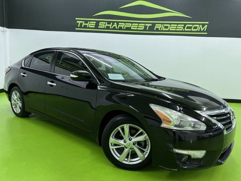 Used 2015 Nissan Altima 2.5 SL w/ Technology Package FWD image 1