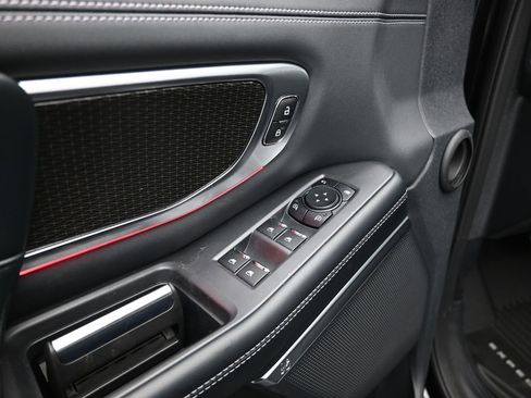 New 2026 Ford Expedition Platinum image 10