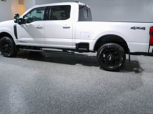 Used 2024 Ford F250 Lariat w/ Black Appearance Package AWD/4WD image 10