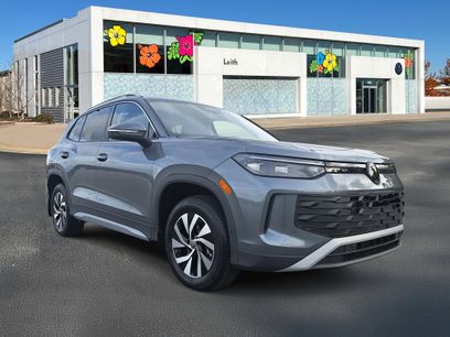 New 2025 Volkswagen Tiguan S