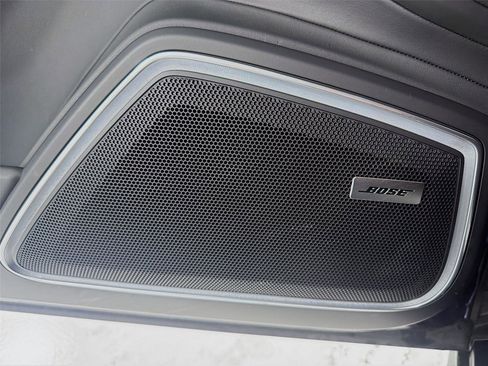 Used 2023 Porsche Panamera 4S image 9