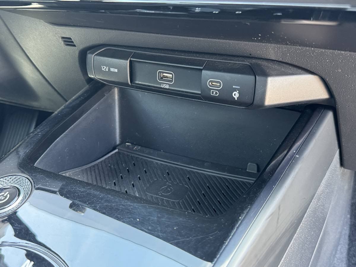 Used 2023 Kia Niro Wind FWD image 18