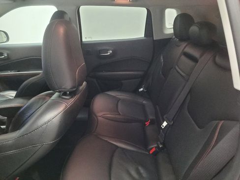 Used 2019 Jeep Compass Trailhawk w/ Leather Interior Group AWD/4WD image 18