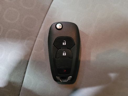 Used 2019 Chevrolet Trax LS w/ LPO, Cargo Package AWD/4WD image 32