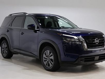 Used 2025 Nissan Pathfinder SV
