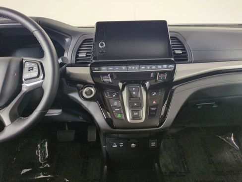 Certified 2025 Honda Odyssey Touring image 21