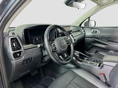 Used 2021 Kia Sorento SX image 4