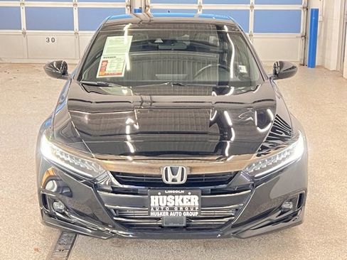 Used 2022 Honda Accord Sport image 3