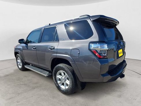 Used 2020 Toyota 4Runner SR5 Premium w/ Moonroof Package AWD/4WD image 3