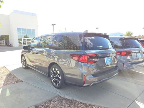 New 2026 Honda Odyssey Elite image 3