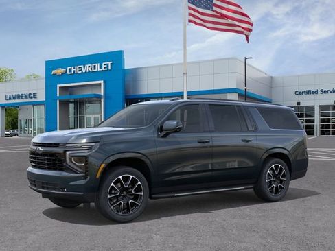 New 2026 Chevrolet Suburban RST w/ Comfort Package AWD/4WD image 2