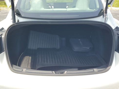 Used 2023 Tesla Model 3 Standard Range RWD image 6
