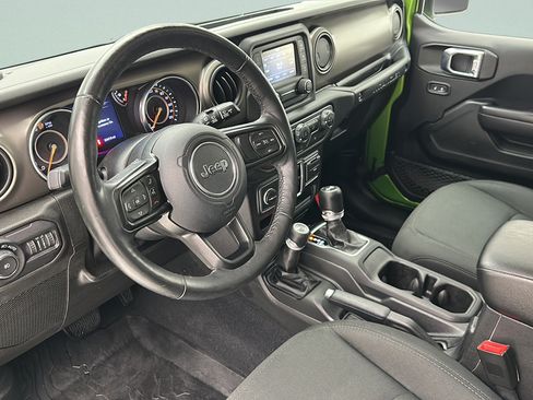 Used 2018 Jeep Wrangler Unlimited Sport S AWD/4WD image 12