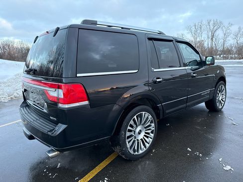 Used 2015 Lincoln Navigator 4WD image 5